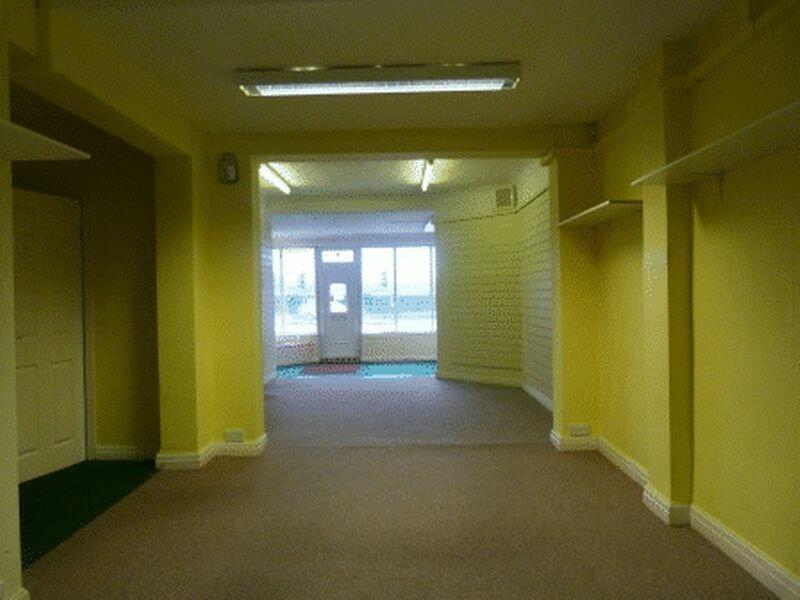 VACANT RETAIL UNIT.  BROMBOROUGH