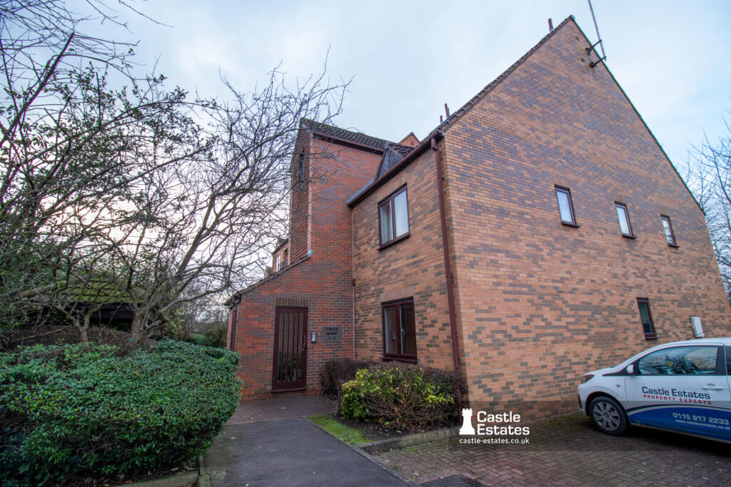 2 bedroom Ground Floor Flat for rent