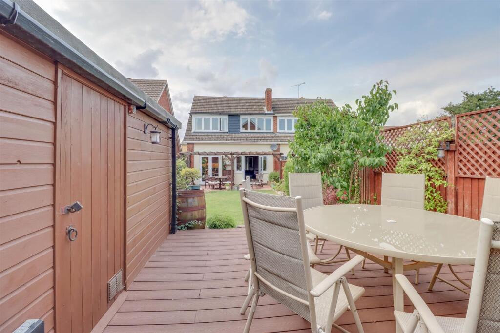 22 HIGHCLIFFE WAY_-19.jpg