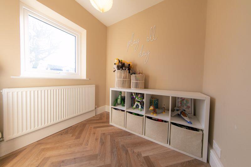 Home office/Playroom