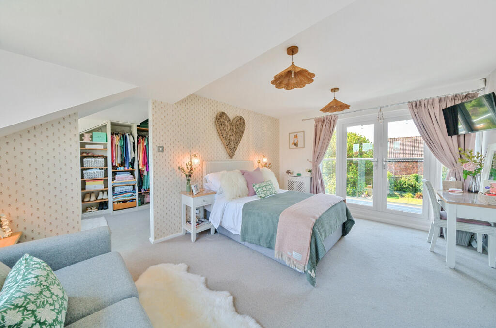 1306486-38-684972...