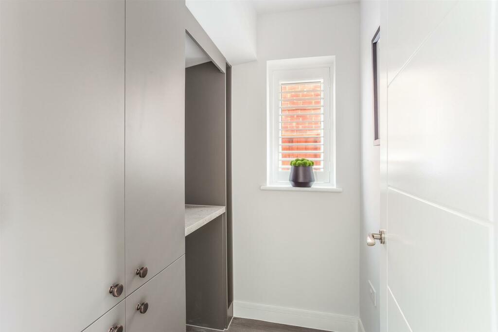 73297_82 Haywards Road  (13)_low.jpg