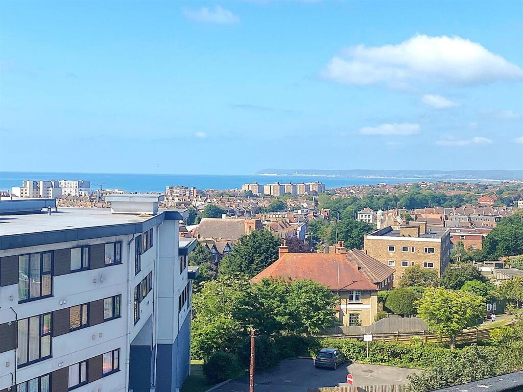 39 Compass House - View1.jpg