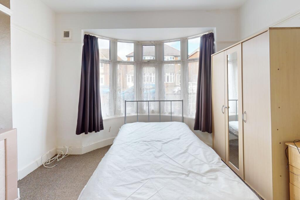 Student Digs - Green