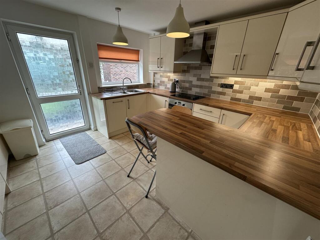 Bramleys Estate Agents - Norman Road - Mirfield (4