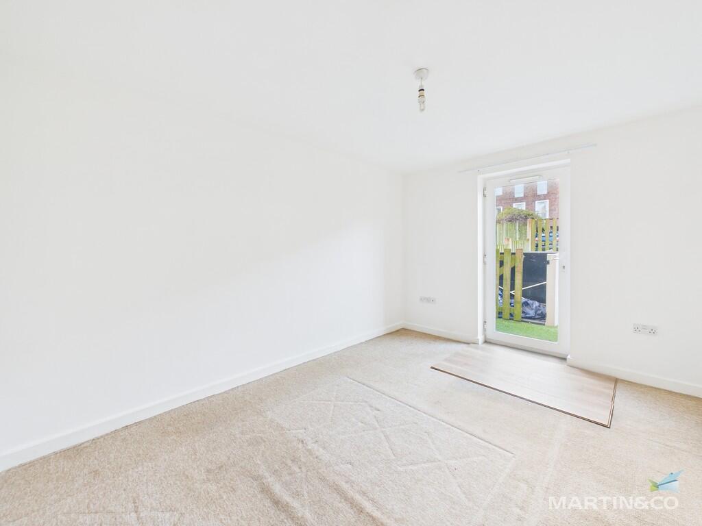 CAM03111G0-PR0424...