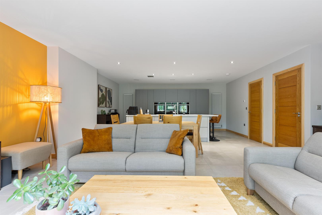 3 Canterbury,Cresc, Sheffield 07_297.png