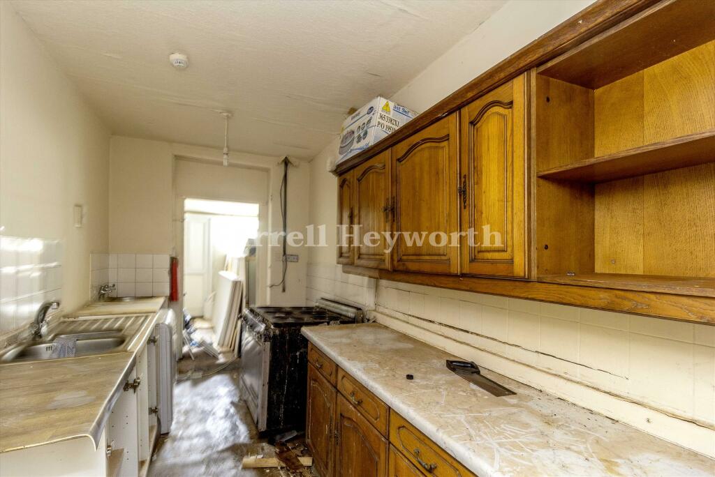 Kitchen T202411081047.jpg