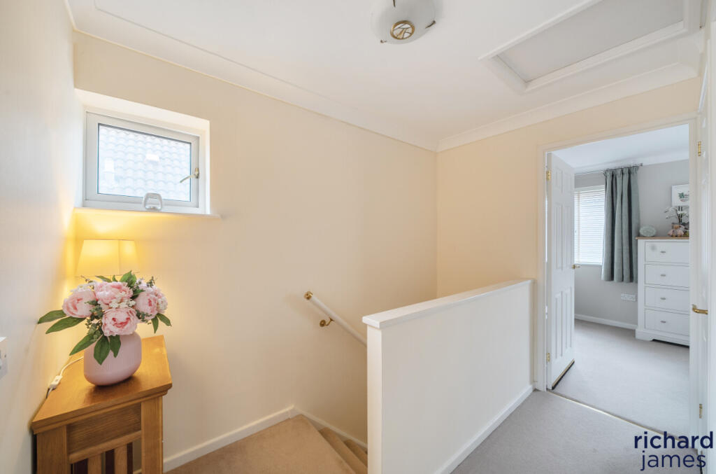 f33e7f8b44074515bc92eb25de3ac456