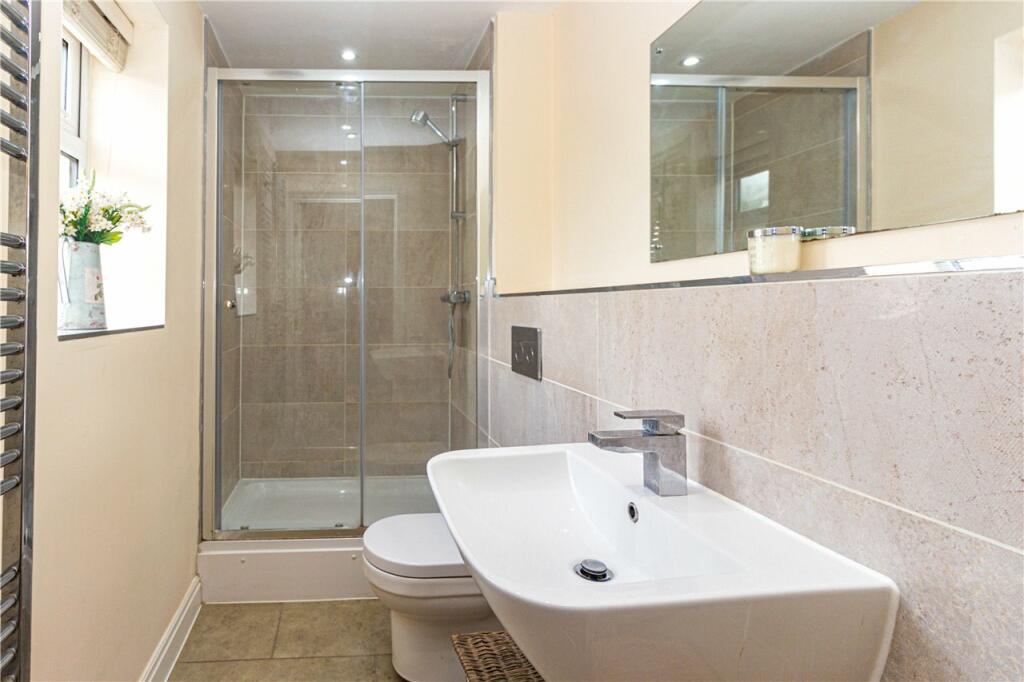 Ensuite