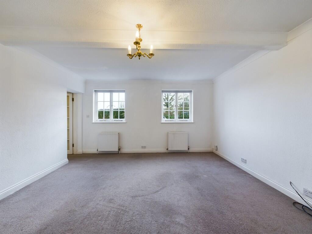 CAM04018G0-PR0122...