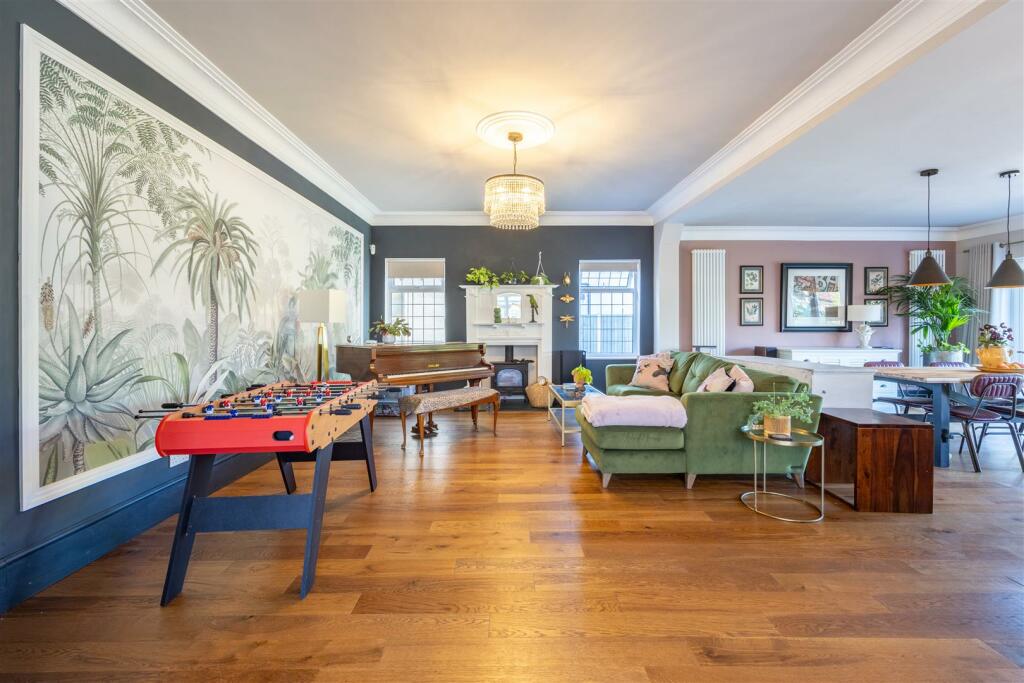 Open Plan Lounge