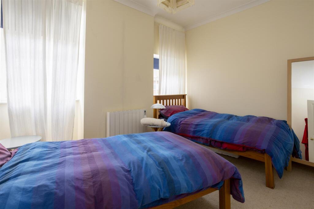 No_8_Trinity_Court__12.jpg