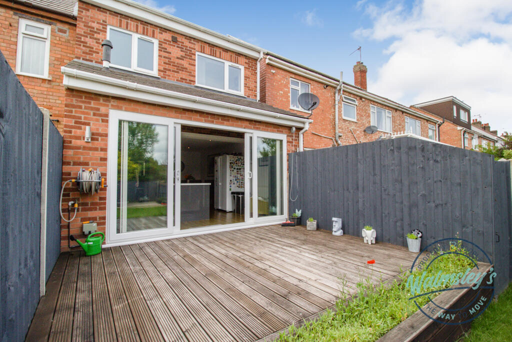 Rear garden &amp; patio