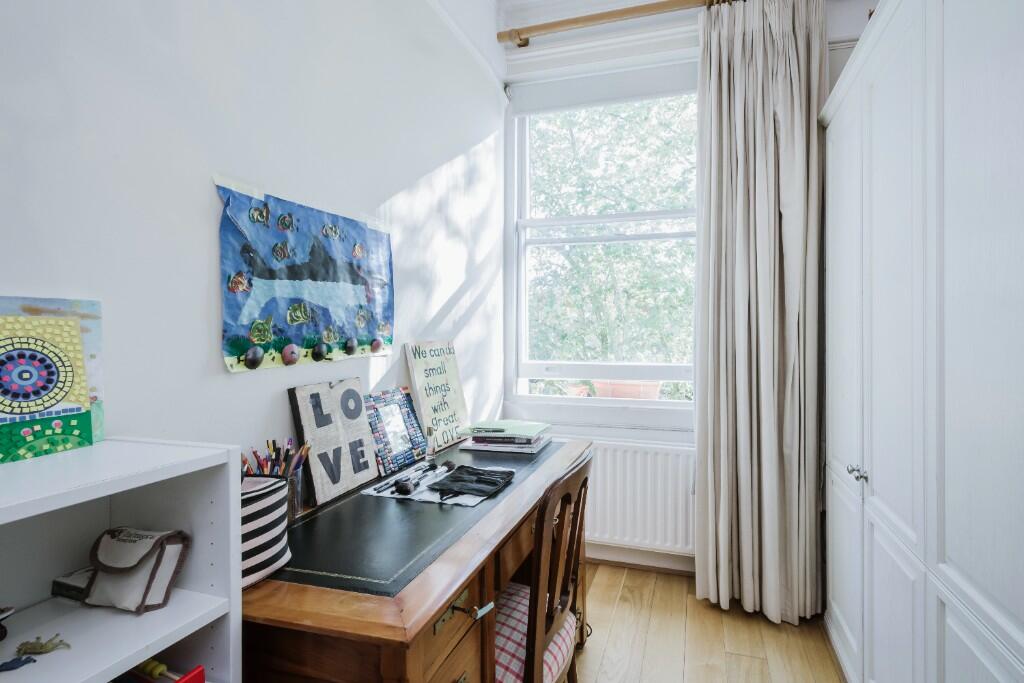Second bedroom