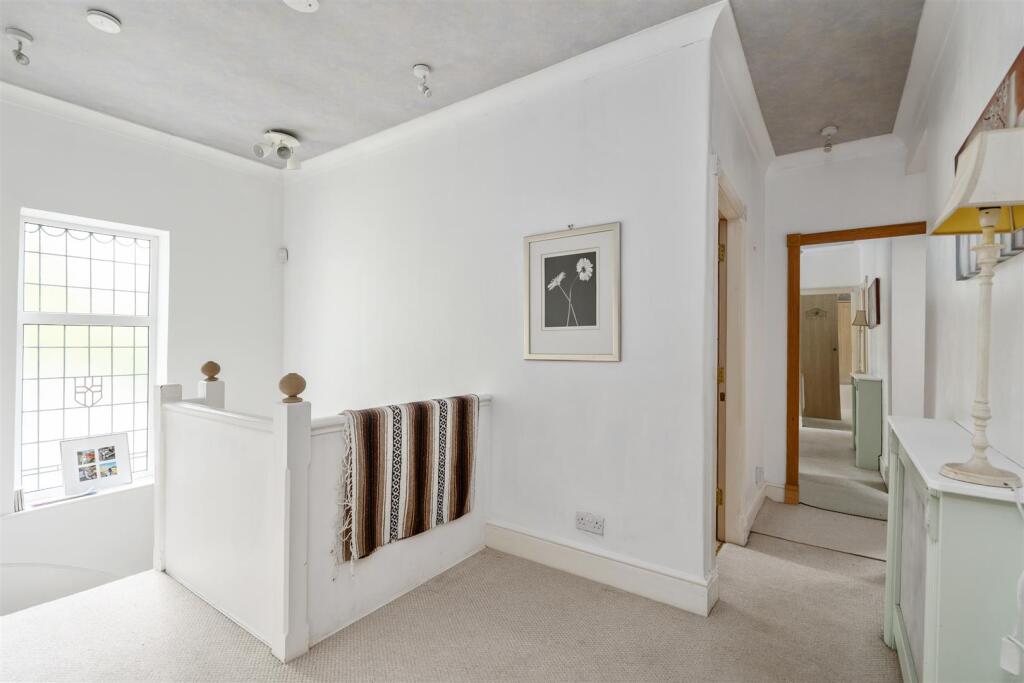 642 Streetsbrook Road_16.jpg