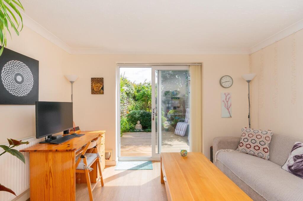 2L1HFS - Lounge Diner A.jpg