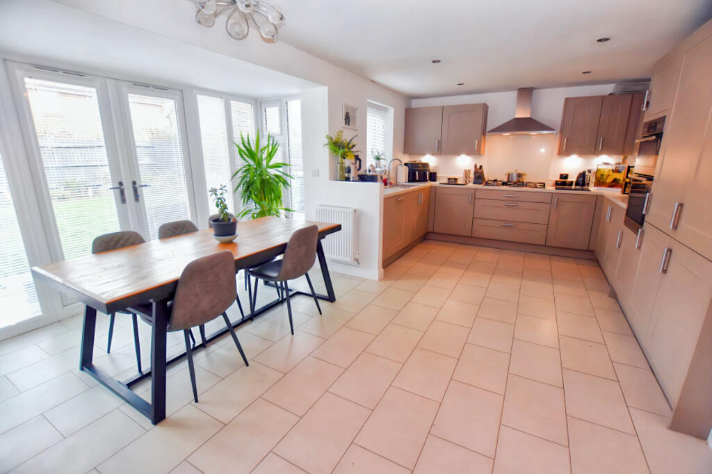 Dining Kitchen 1