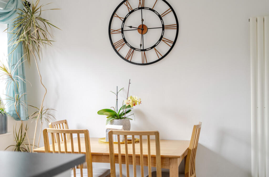 1299321-5-683820b...