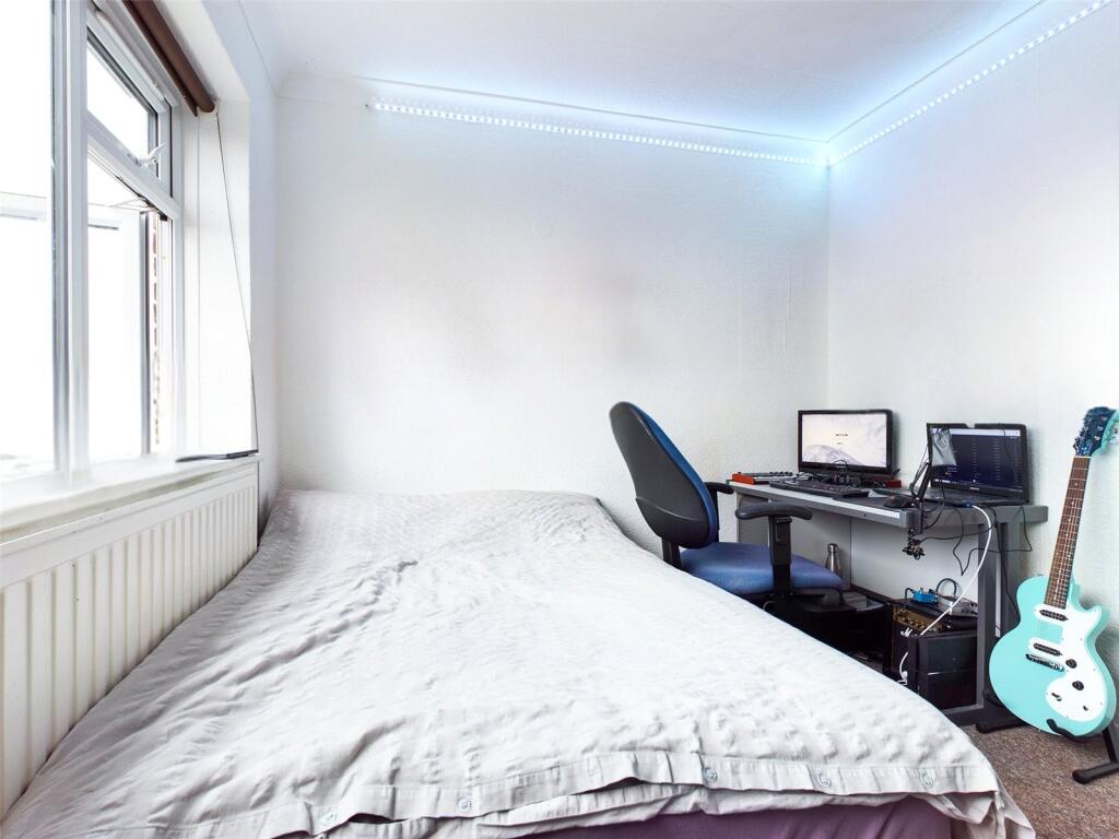 Bedroom-To-Rent