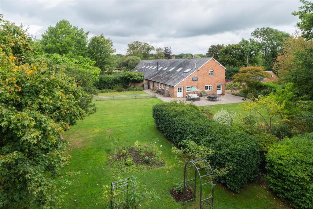 1 Brownhills Barn-071.jpg