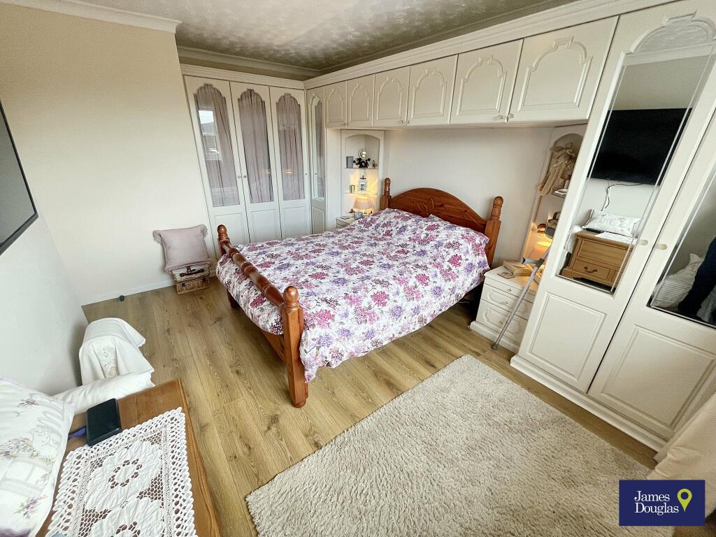 Bed12