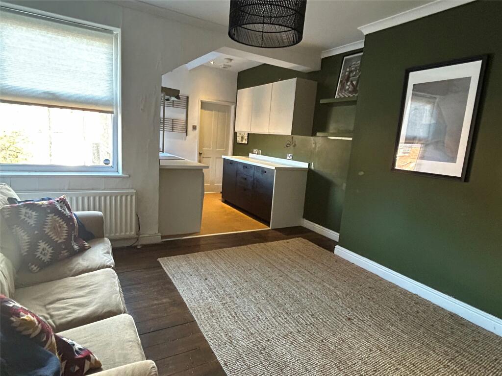 Lounge/Kitchen