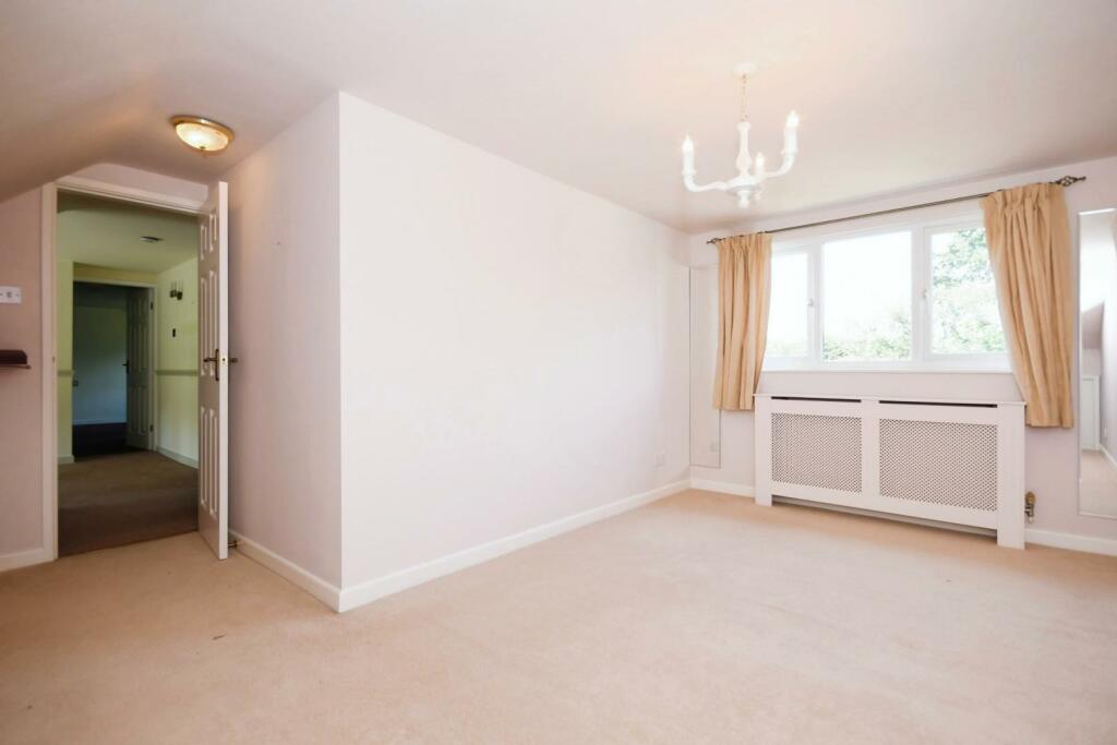 BEDROOM 2.jpg