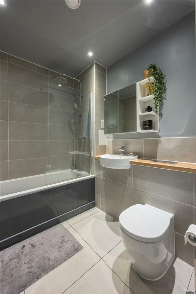 Craig House E17