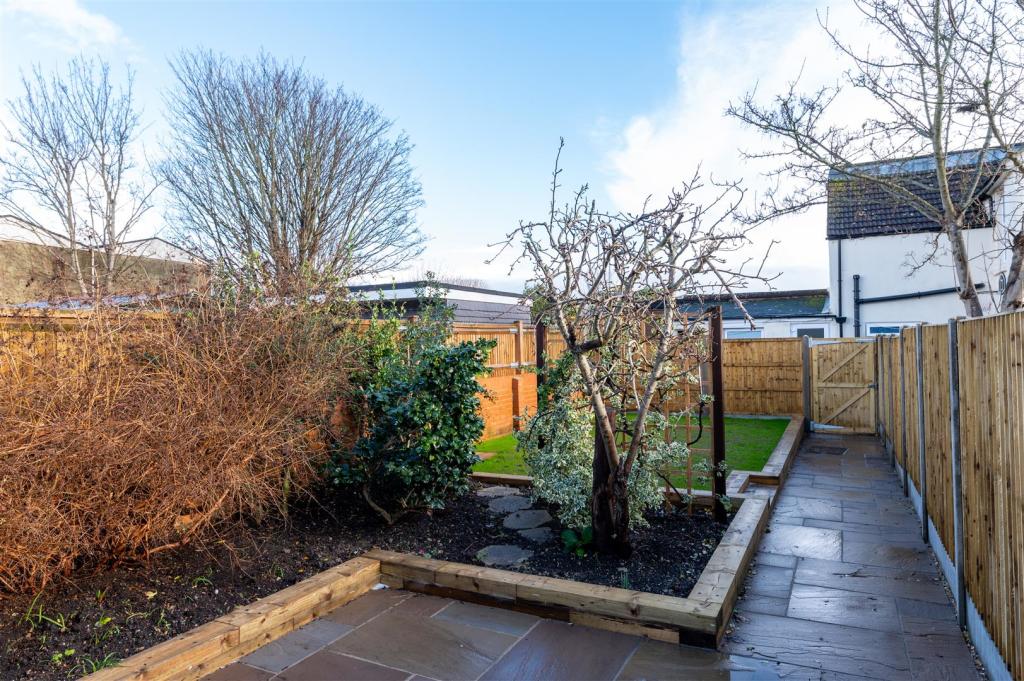 96 Elm Grove 20 22.jpg