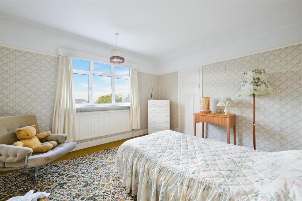 GREENHAYES AVENUE, 7- (11).jpg