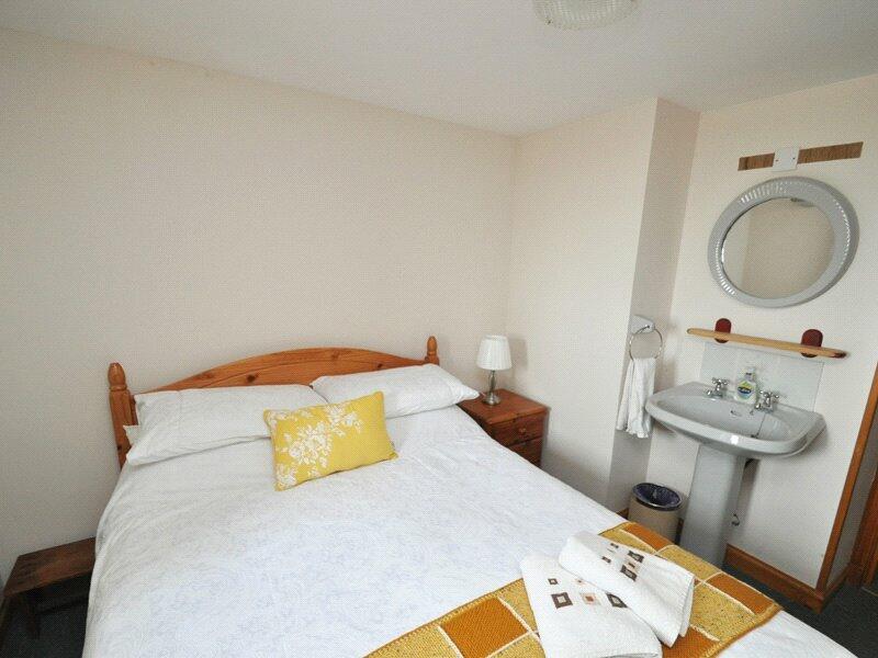 Hostel Bedroom 5
