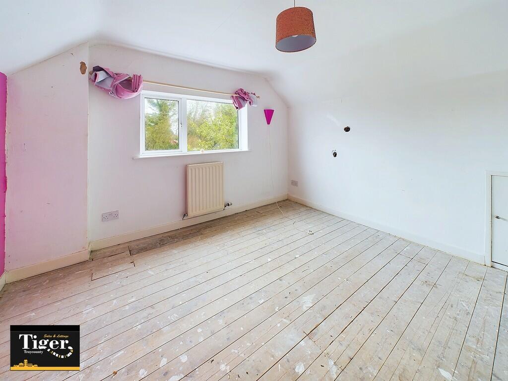 CAM02176G0-PR0436...