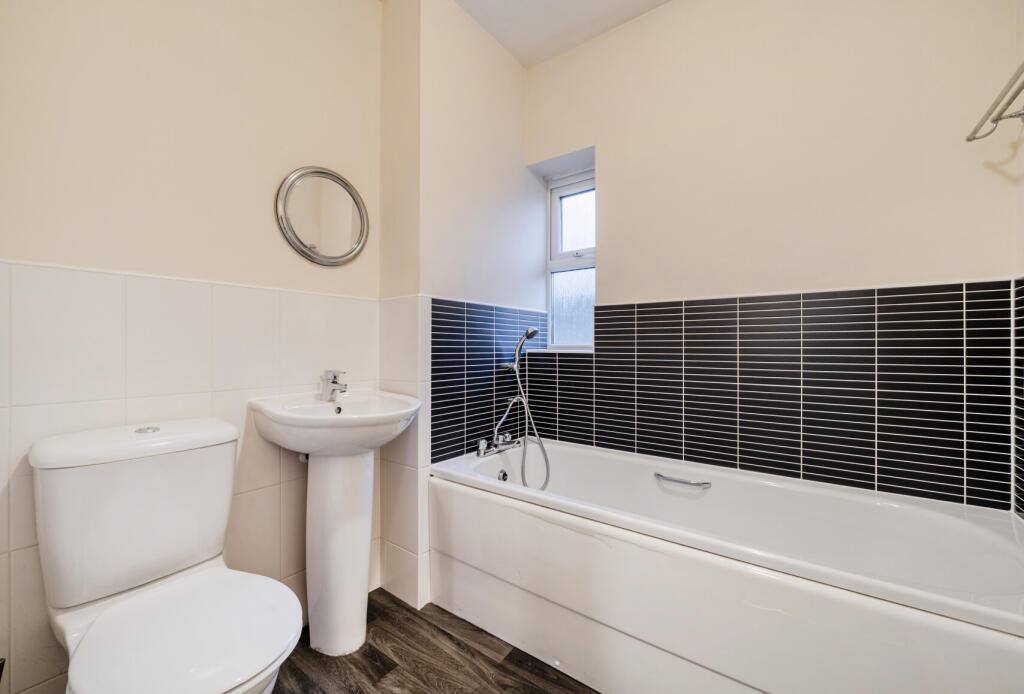 1394915-8-694a94c...