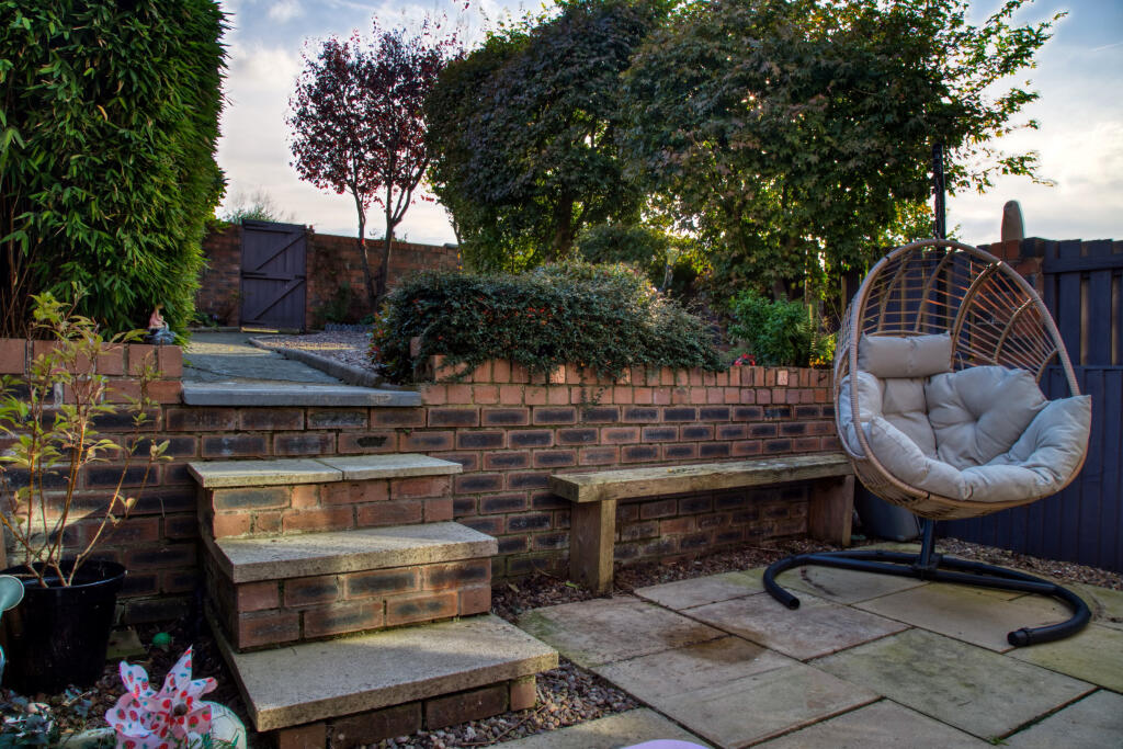 Steps in garden.jpg