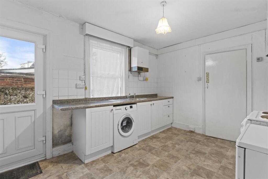GFF kitchen #3.jpg