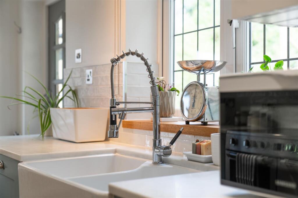 Kitchen-2.jpg