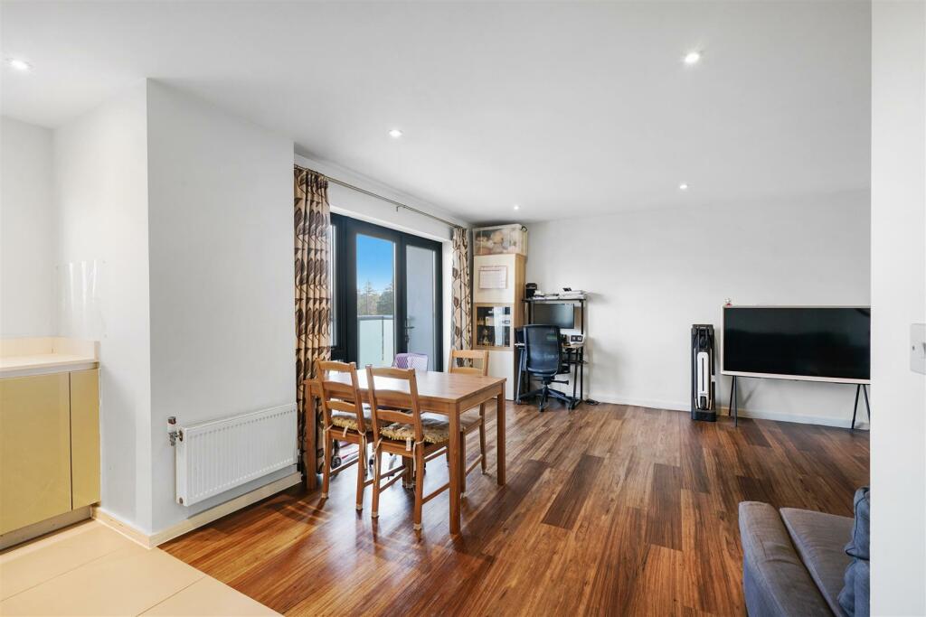 45 Williams Way - DFMvwbSTTQ4m2WI0mxAn.jpg