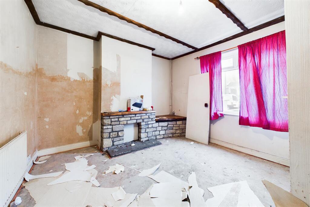 3 - 5 Hinton Road, Greenbank, Bristol BS5 6HA |Fre