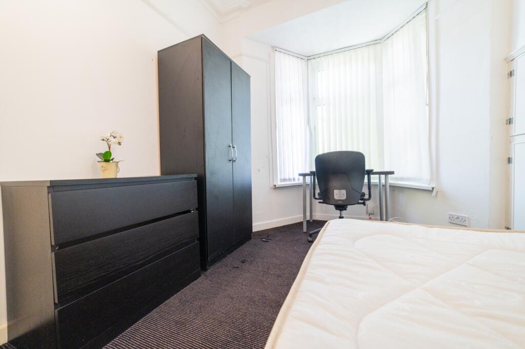 Call 02920 454555 to secure your viewing_9