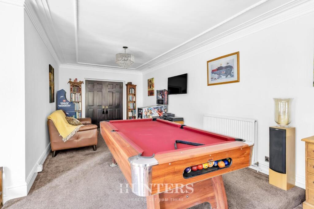 126 Boothroyden Road (37).jpg