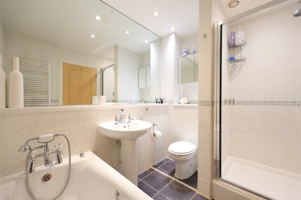 7 Capricorn Place 5.JPG