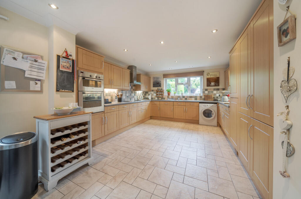 1301753-6-6838096...