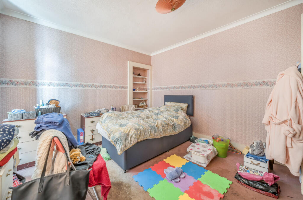 1356935-10-68e79e...