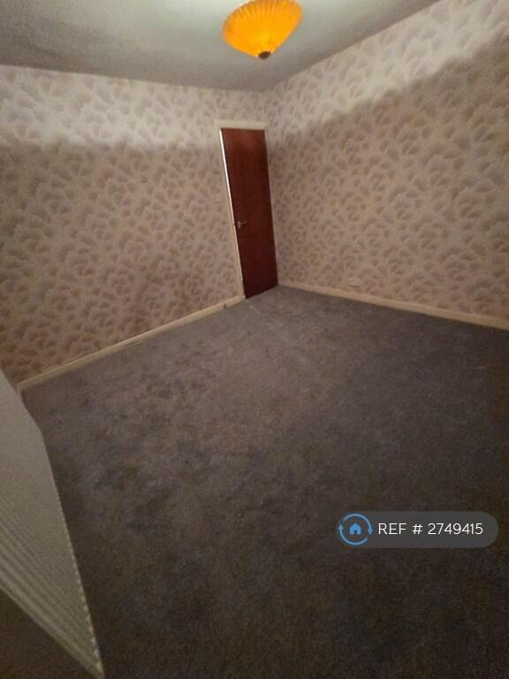Bedroom 2 / Total 5