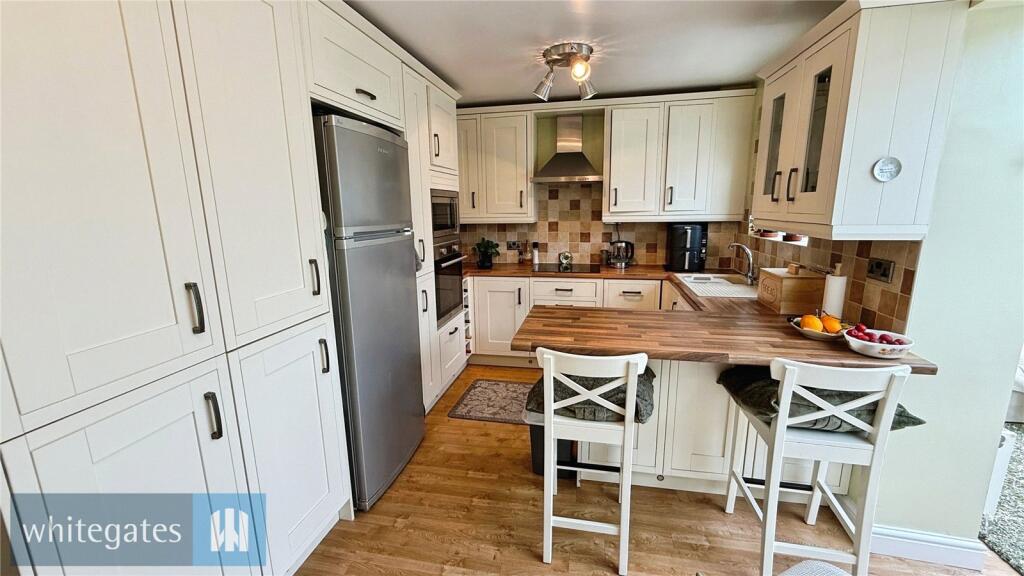 Fitted Kitchen