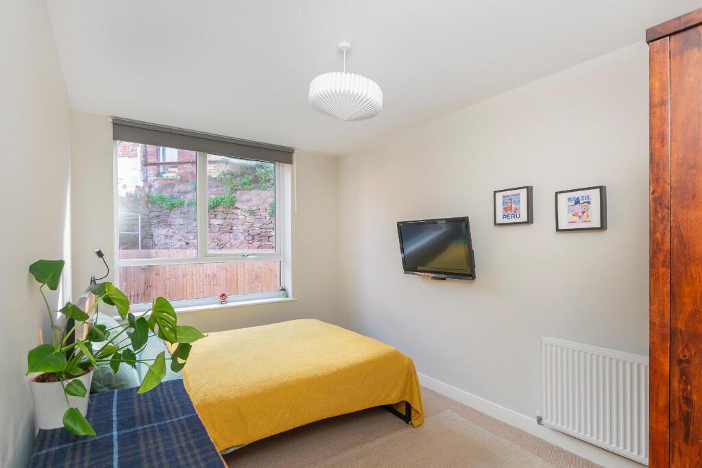 1B4RTN - Bedroom G.jpg