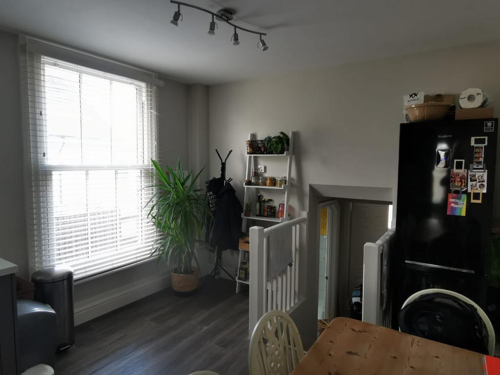 63a London Road 3.jpg