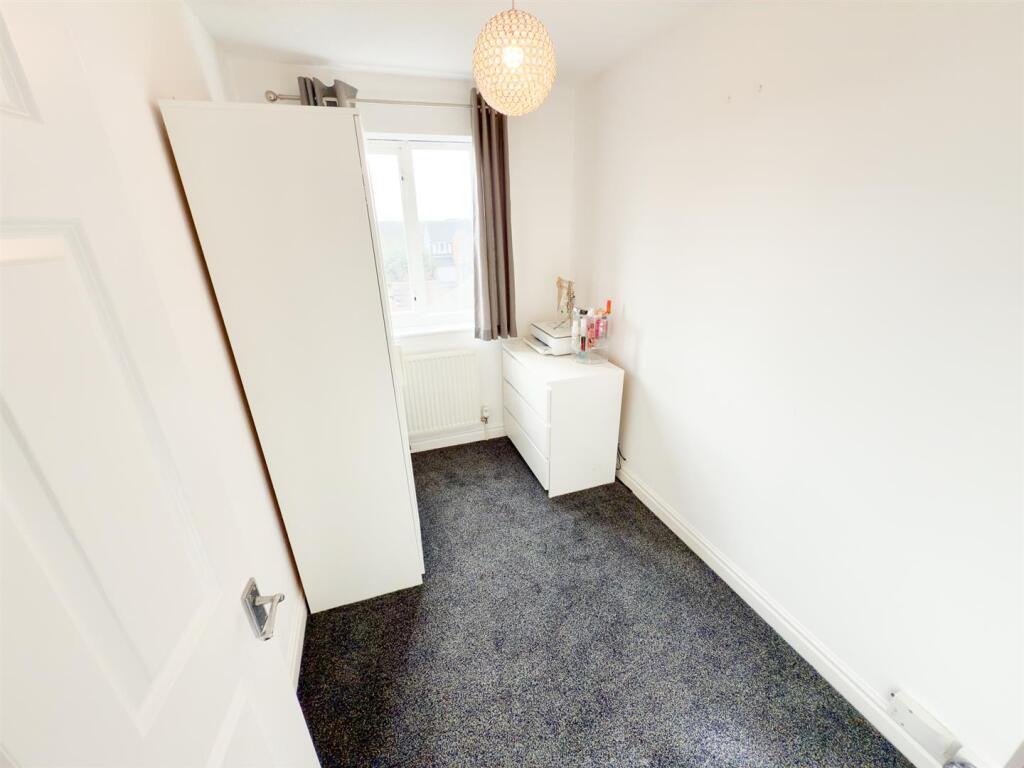 20 Woodside Avenue (12).jpg