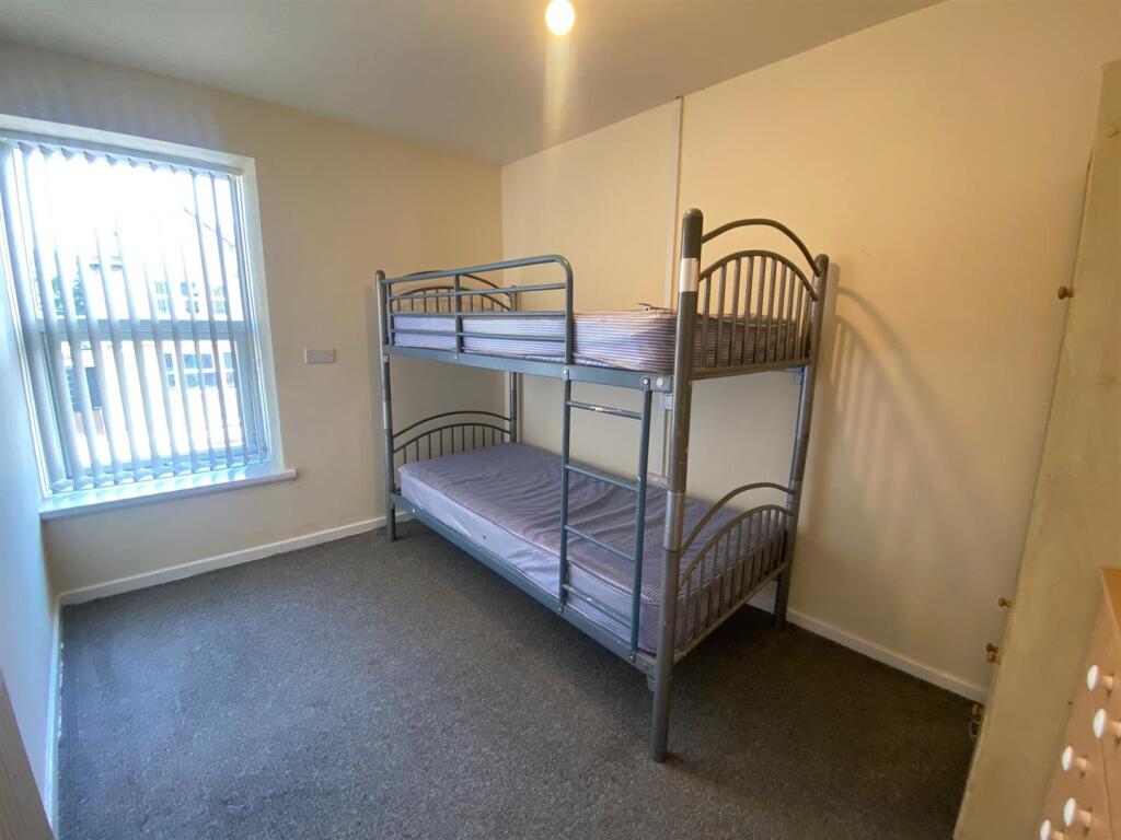 CHILDS BEDROOM.jpg